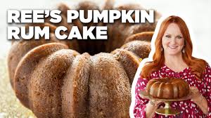 You are looking for a new recipe ? Ree Drummond S Pumpkin Rum Cake The Pioneer Woman Food Network Youtube