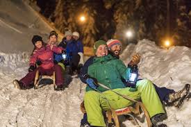 Wir zeigen ihnen die besten modelle für erwachsene, kinder und babys in der übersicht! Spass Beim Rodeln Am Gamskogel In Der Region Katschberg In Osterreich