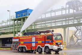 One dead and four missing after the explosion in chempark leverkusen. 9g0kfioe1pin5m