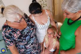 This naughty old and young lesbian groupsex club goes bananas - Mature.nl