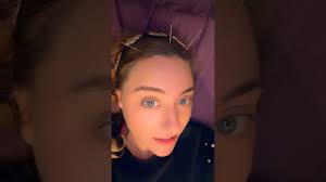 I get by with a lot of help from my friends actually 😇 Acupuncture by  Portia & Nails by Sasha Star