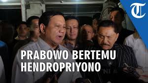 Последние твиты от diaz hendropriyono (@dhendropriyono). Berkunjung Ke Rumah Hendropriyono Prabowo Makan Nasi Mande Youtube