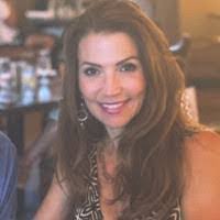 Carrie Hofer's Instagram, Twitter & Facebook