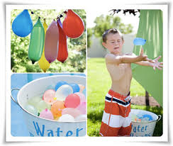 ¿quién ha dicho que estos juguetes son sólo para las épocas de buen tiempo? Los 15 Juegos De Agua Para El Verano Mas Divertidos Pequeocio