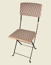 10 Outdoor Folding Chairs For Your Socially Distanced Summer Hangouts In 2020 Outdoor Folding Chairs Folding Chair Chair