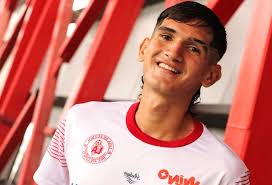 Roberto Carlos, mantiene vigente la dinastía Futbolística de los Mackenzie 