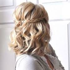 I have a friend with short hair who doesn't know what to do with it. Medium Length Curls Hair Styles Short Hair Updo Medium Hair Styles