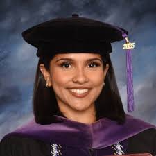 This past Tuesday I was admitted to practice law in my home state of  Maryland. It was a momentous occasion for me. I signed volume 14 of the Bar  Record notebook which