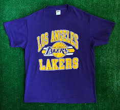 Check out los angeles lakers gear including lakers championship apparel from the official nba online store of canada. 80 S Los Angeles Lakers Trench Nba T Shirt Size Large Rare Vntg