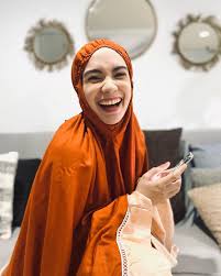 18 juni 1990 pasangan arya saloka (2017) agama : Putri Anne Biodata Profil Fakta Agama Umur Karir Dailysia
