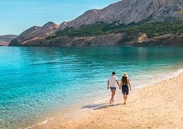 Sercem słonecznej chorwacji jest bajecznie piękna wyspa krk. Camping Baska Beach Baska Island Of Krk Camping Adriatic