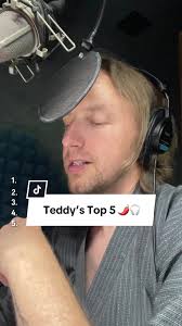 THE Teddy Hamilton in our ears, and no.1 is our favourite 🤭