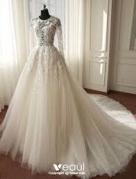We did not find results for: Herrliche Brautkleider 2016 Spitzeblumen Backless Tulle Hochzeitskleid Mit Langen Armeln