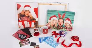 Get personalized christmas gifts sure to make those on your nice list smile. 5 Ideas Of Personalized Christmas Gifts Colorland Us