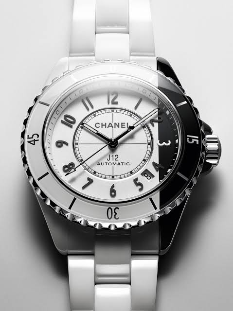 Chanel Debuts The World's First Fully Two-Tone Ceramic Watch With The J12  Paradoxe | aBlogtoWatch