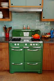 Kelly Green Stove Home Kitchens Retro Kitchen Kitchen Inspirations