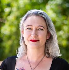 Naomi Wetzel's Instagram, Twitter & Facebook