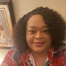 Roslyn Martin's Instagram, Twitter & Facebook