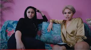 Denise chariesta mengawali karier di dunia hiburan sebagai seorang selebgram. Blak Blakan Sudah Tak Perawan Meski Masih Sendiri Denise Chariesta Ini Jakarta Say Fajar