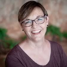 Denise Wakeman helps authors and online entrepreneurs navigate the journey  of growing their business