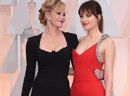 Was dakota johnson a fashion winner or loser at the 2015 oscars? Dakota Johnson And Mother Melanie Griffith At The Oscars 2015 Oscars 2015 Red Classic Fm