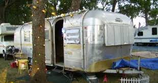 1966 Streamline Empress 28 Tin Can Classifieds Vintage Camper Vintage Travel Trailers Vintage Trailers