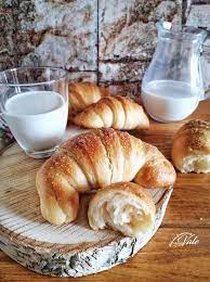 Facili da preparare a casa, ottimi da gustare a colazione con il caffè! Cornetti Sfogliati Senza Burro Leggeri E Deliziosi