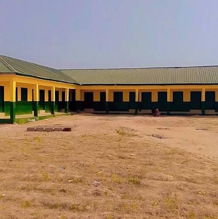 Photos of the recently completed classrooms and staff room Maito Primary  School, Wushishi LGA, Niger State. Mai-Solar Ya Gode…..