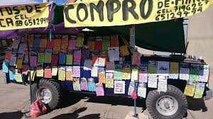 Son los que por sus características químicas sufren una descomposición natural muy lenta. File Anuncios Feria 16 De Julio El Alto Jpg Wikimedia Commons