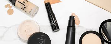 Let's take a look at why mineral makeup is better for your skin. 9 Hidden Benefits Of Mineral Makeup Foundation Updated 2018 Glo Skin Beauty Blog Beauty Tips More Glo Skin Beauty