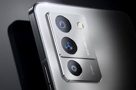 Lenovo Legion Y70 With 50-Megapixel ...