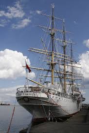 صورة عالية الدقة خالية من السفن القديمة التاريخية البحرية بولندا السفينة الطويلة السيارة الإبحار Sailing Ships Boat Sailing