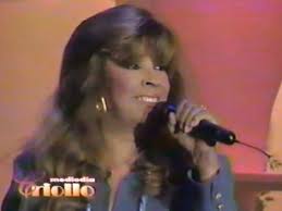 La destacada soprano Amanda Villamonte llegó desde Lima, Perú, para  compartir su arte en Miami. Pronto continuará su camino, como una estrella  fugaz que deja su resplandor, pero nos queda el recuerdo