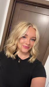 give me a kiss #newhair #chopped