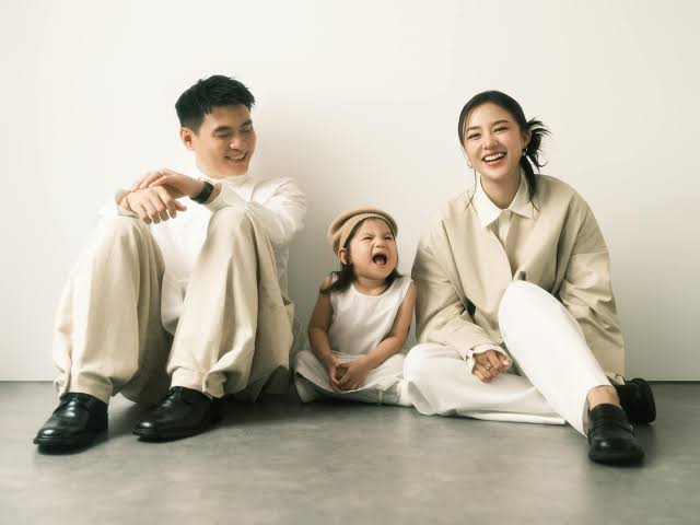 Tại sao người Đông Nam Á luôn mỉm cười ngay cả khi họ không nhất thiết là hạnh phúc, trong khi bạn hiếm khi thấy người Tây Âu cười dù họ không hề khổ sở?