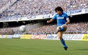 El día que Maradona debutó con el Napoli y se convirtió en ídolo -  Mediotiempo