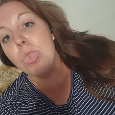 What are reasonable dentist options in Lindsay, Ontario for a cracked tooth  without insurance?