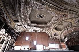 The curved wood paneled walls, silk drapes, specially designed seats and carpet, and. How A Historic Movie Palace Became America S Most Unusual Parking Garage Huffpost Life