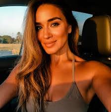 Avis West's Instagram, Twitter & Facebook