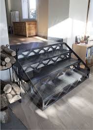 Escaliers Droit En Metal Photo Dt95 Esca Droit San Francisco Modele Depose Marches Nanoacoustic Tole Striee Antiderapante Excluss Escalier Industriel Escalier Droit Et Escalier Bois Metal