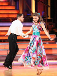 Get ready shake it up fans, zendaya is bringing her killer dance moves to prime time!. Pin On Showstopper
