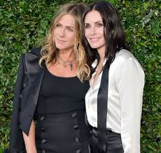 Check out this biography to know about her birthday, childhood, family life, achievements and fun facts about her. Jennifer Aniston And Courteney Cox Reunite For Chanel Dinner