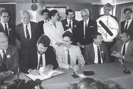 Convenzione di applicazione del 19 giugno 1990 dell'accordo di schengen (cas). Schengen Ti Odio Tornano Le Frontiere In Il Libro Dell Anno