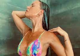 Are you looking to get in touch with natalie weber for commercial opportunities ? Natalie Weber Bikini Top Physique Thrilling Curves For The Splendid Lady Zarate Ruetir