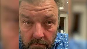 Dec 07, 2019 · martin roberts, 56, tied the knot with his wife kirsty roberts in 2010 and the couple share two children together, megan and scott. Homes Under The Hammer Star Martin Roberts In Hospital Dash After Rubbing Poisonous Plant In His Eyes Metro News