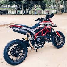 ducati hypermotard 939 motorcycle instamotor streetbike biker motorbike instagramanet speedy race in ducati hypermotard ducati ducati multistrada