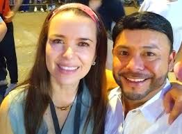 Me uno a la pena que embarga a la familia Sánchez Arandas por el  fallecimiento de su ser querido. Que Dios nuestro Señor les de consuelo y  pronta resignación