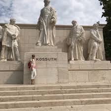 A kossuth tér rekonstrukciójáról szóló júliusi országgyűlési határozat értelmében 2014. Kossuth Szobor Kossuth Lajos Ter 194 Visitors