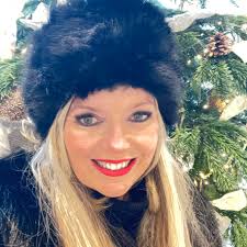 Currently moored at Pangbourne Meadows. Looking for petrol stations that  have E5 fuel and are easily accessible from the river (I know of Tesco in  Reading but can be an issue with