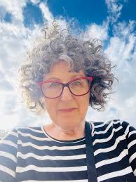 🌹It's with a heavy heart that I'm grieving the loss of my dear friend,  Eileen 💜 She was an incredible woman who gave so much of herself to  others. Constantly helping hundreds